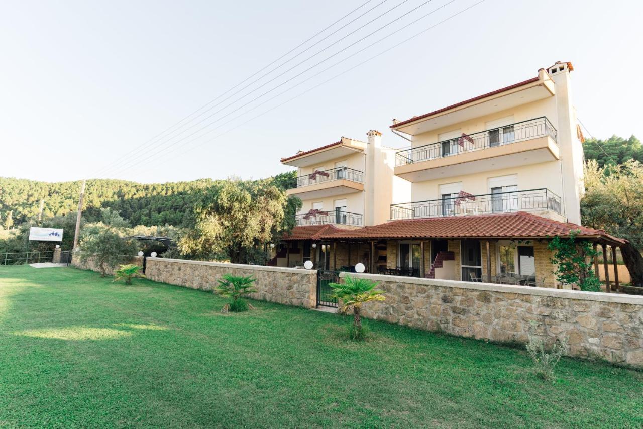 Family Villas Vourvourou Buitenkant foto