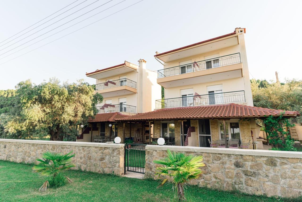 Family Villas Vourvourou Buitenkant foto
