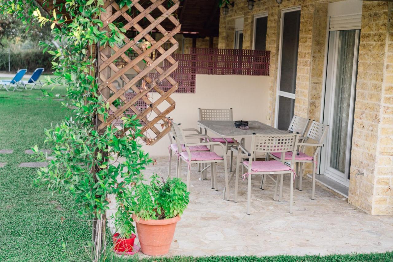 Family Villas Vourvourou Buitenkant foto